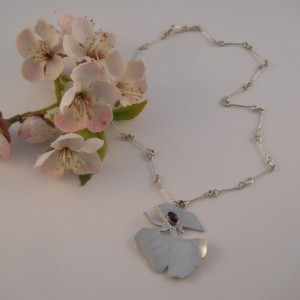 Pendentif Petit grenat