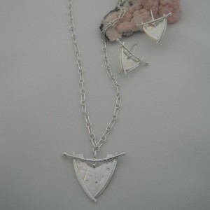 Pendentif Bouclier